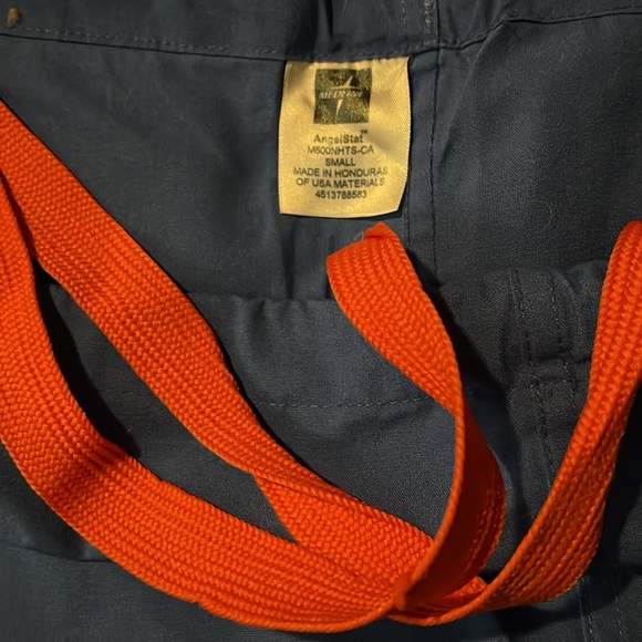 Hospital scrubs - Picture 6 of 7